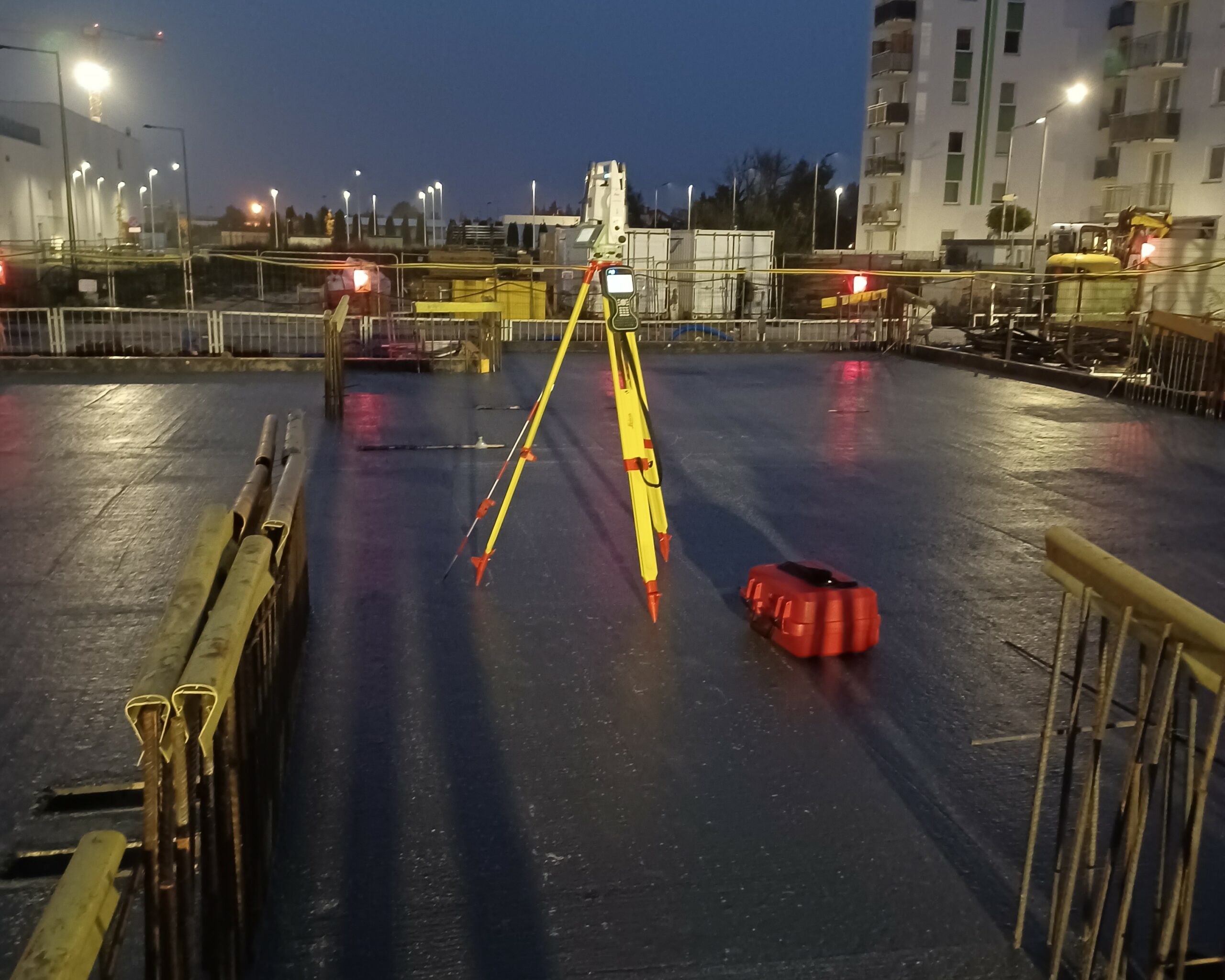 Tyczenie osi konstrukcyjnych